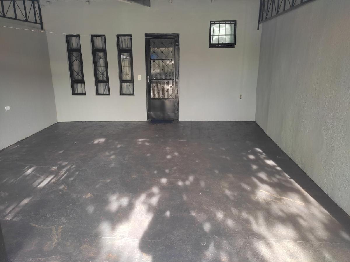 Gray House 3 - Jd. Leonor Londrina
